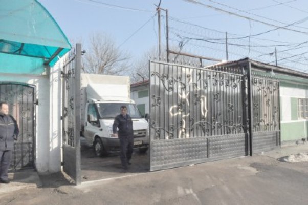 Deţinuţii de la Poarta Albă, prezenţi la Bursa locurilor de muncă